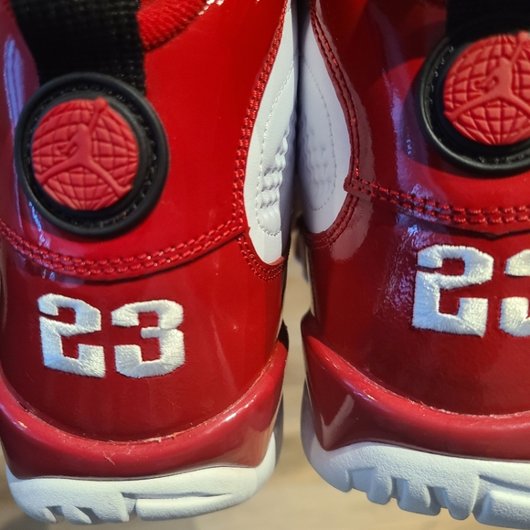Air Jordan Retro 9 Men Size 8.5 Red White - Picture 2 of 7